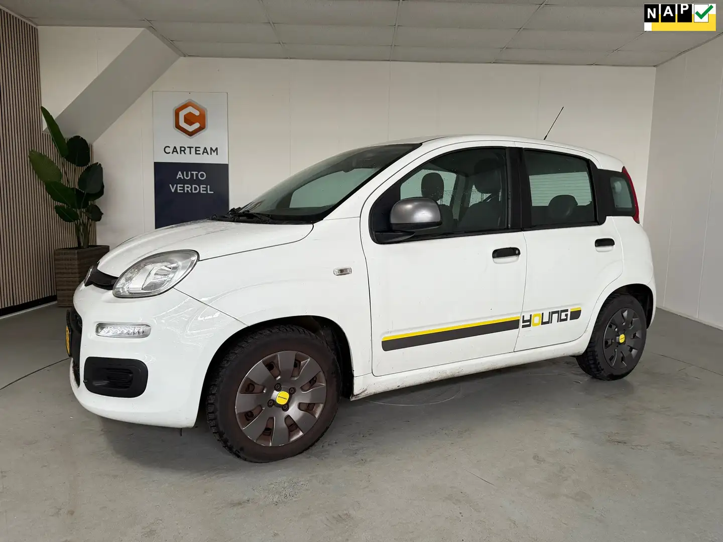 Fiat Panda 0.9 TwinAir Young Airco Wit - 1