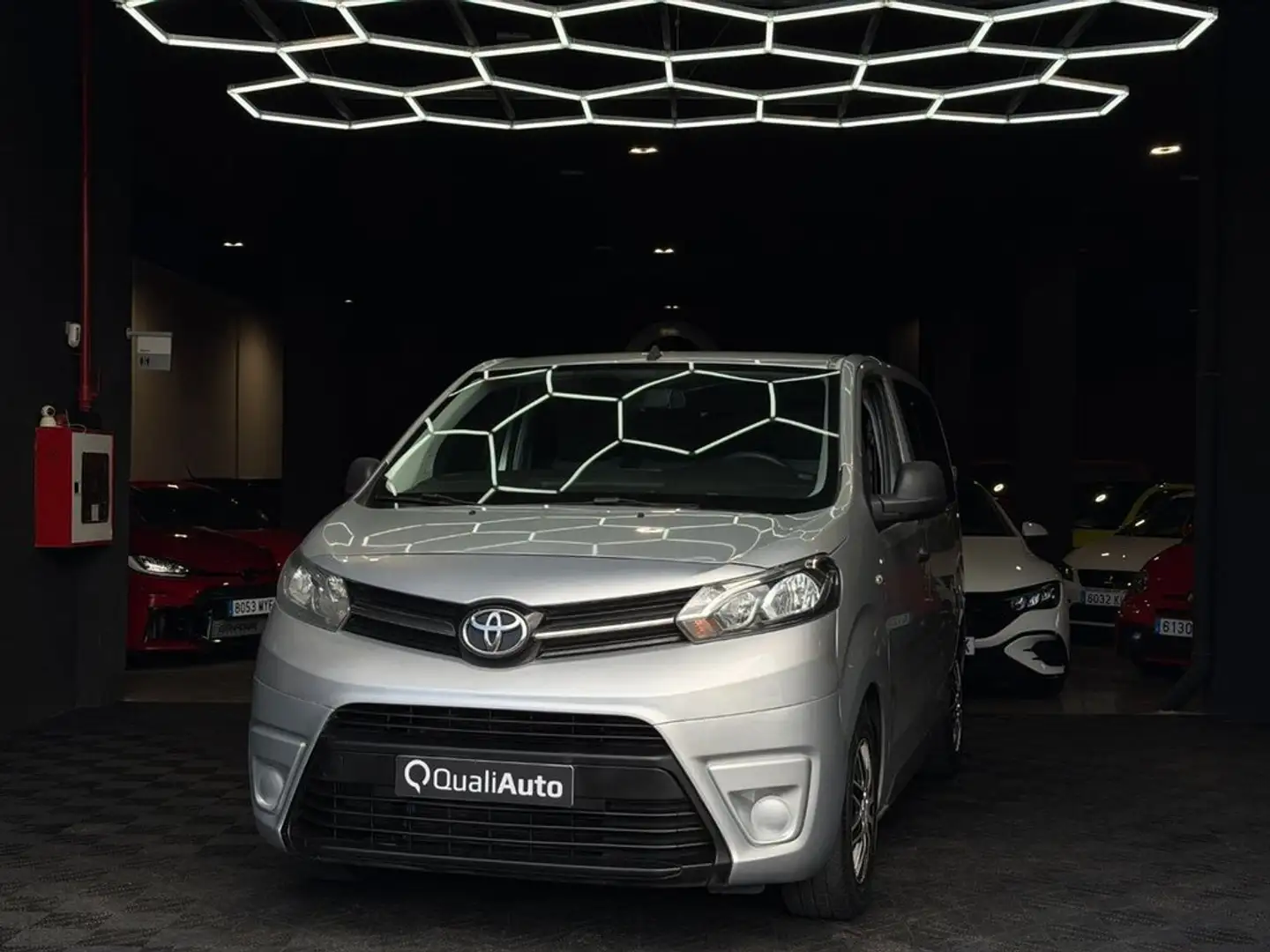 Toyota Proace 1.5D 120CV ADVANCE L0 Gris - 1