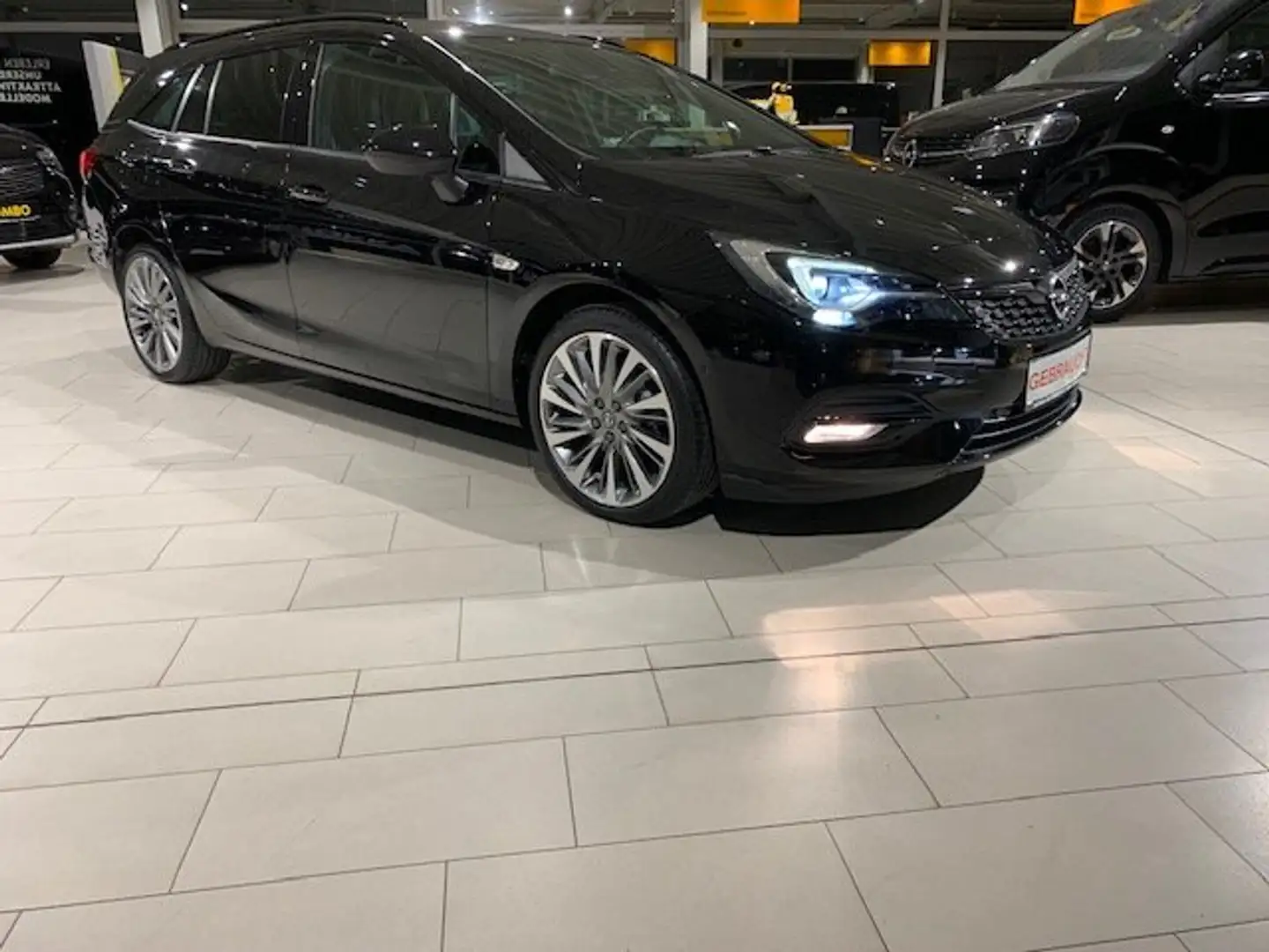 Opel Astra Ultimate OPC-Line, AHZV, WKR Schwarz - 1
