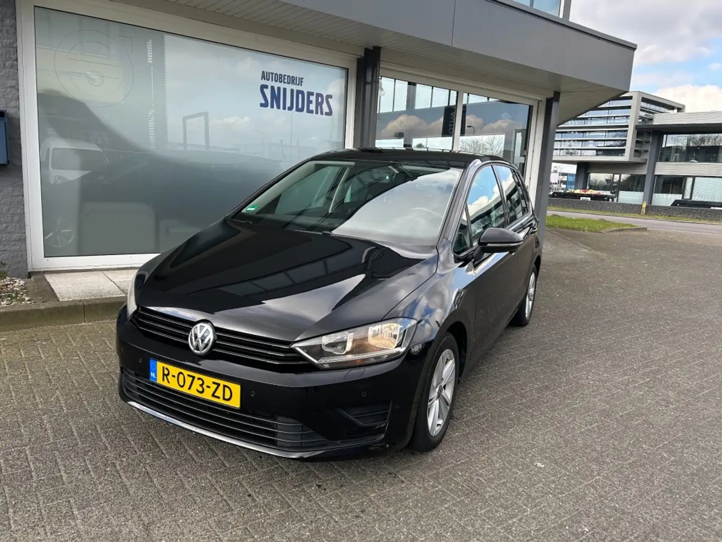 Volkswagen Golf Sportsvan 1.2 TSI Comfort-line SPORTVAN Schwarz - 2