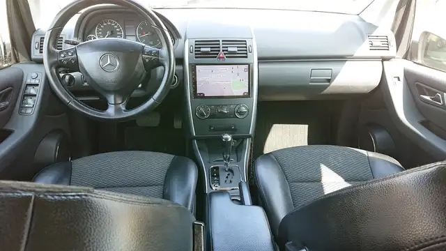 Mercedes-Benz A 160 A 160 Aut+Navi+SHZ+Temp+Kamira+Blue+N.Tüv