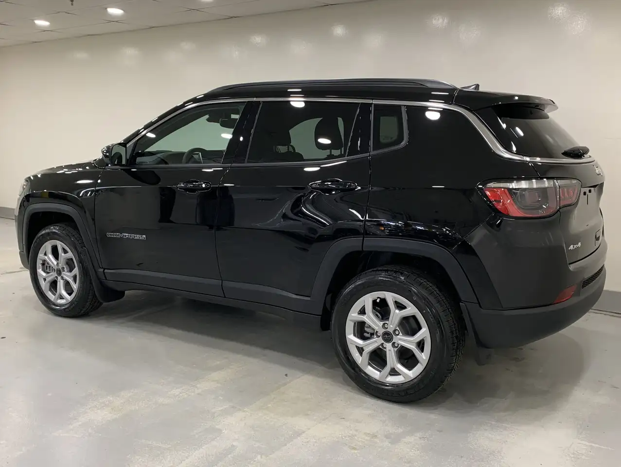 Jeep Compass снимка Jeep Compass