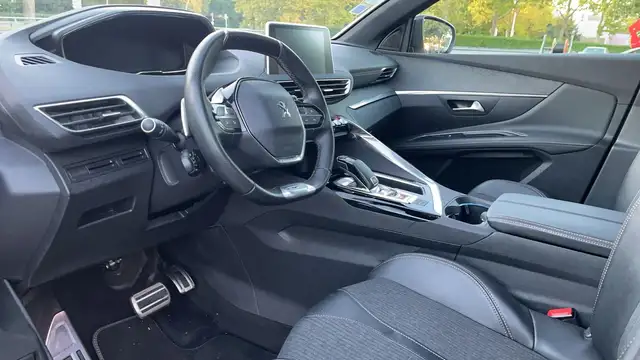 Peugeot 3008 view 8