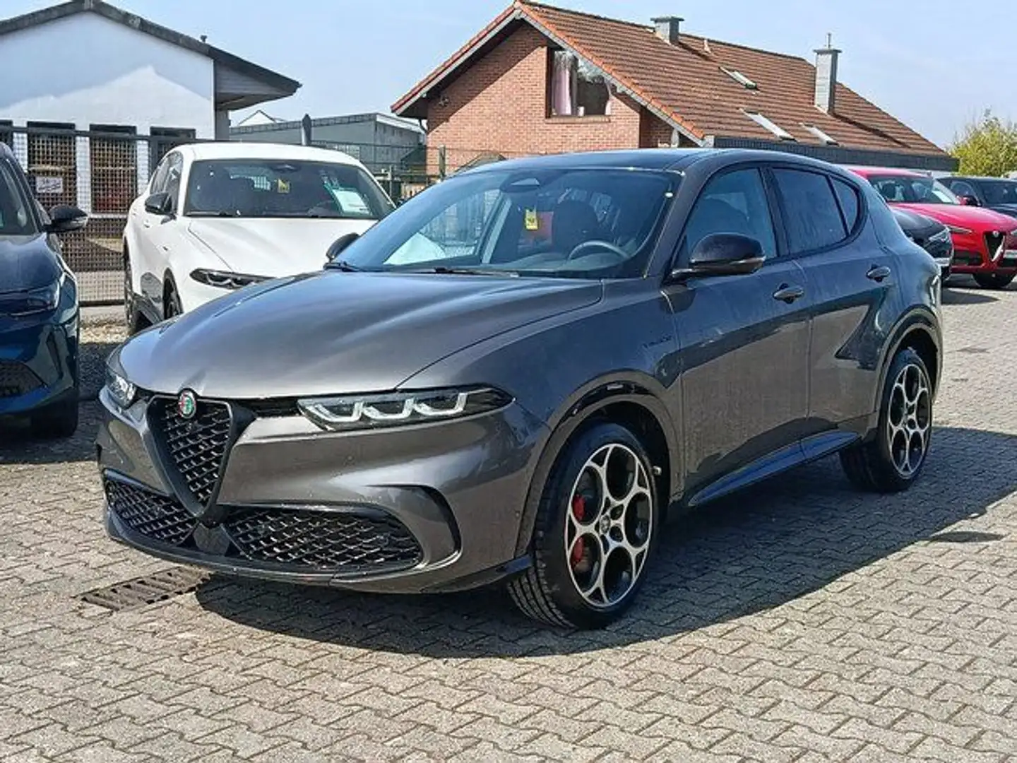 Alfa Romeo Tonale Veloce #HARMANKARDON #WinterPaket Grau - 1