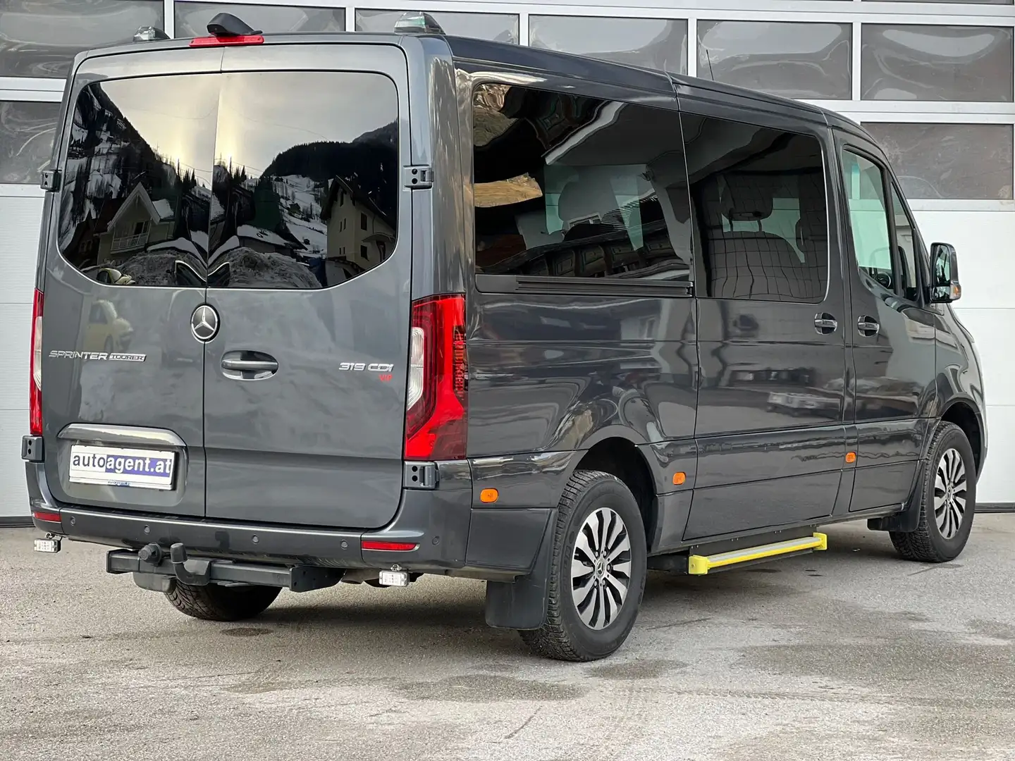Mercedes-Benz Sprinter 319 CDI VIP Edition Schwarz - 2