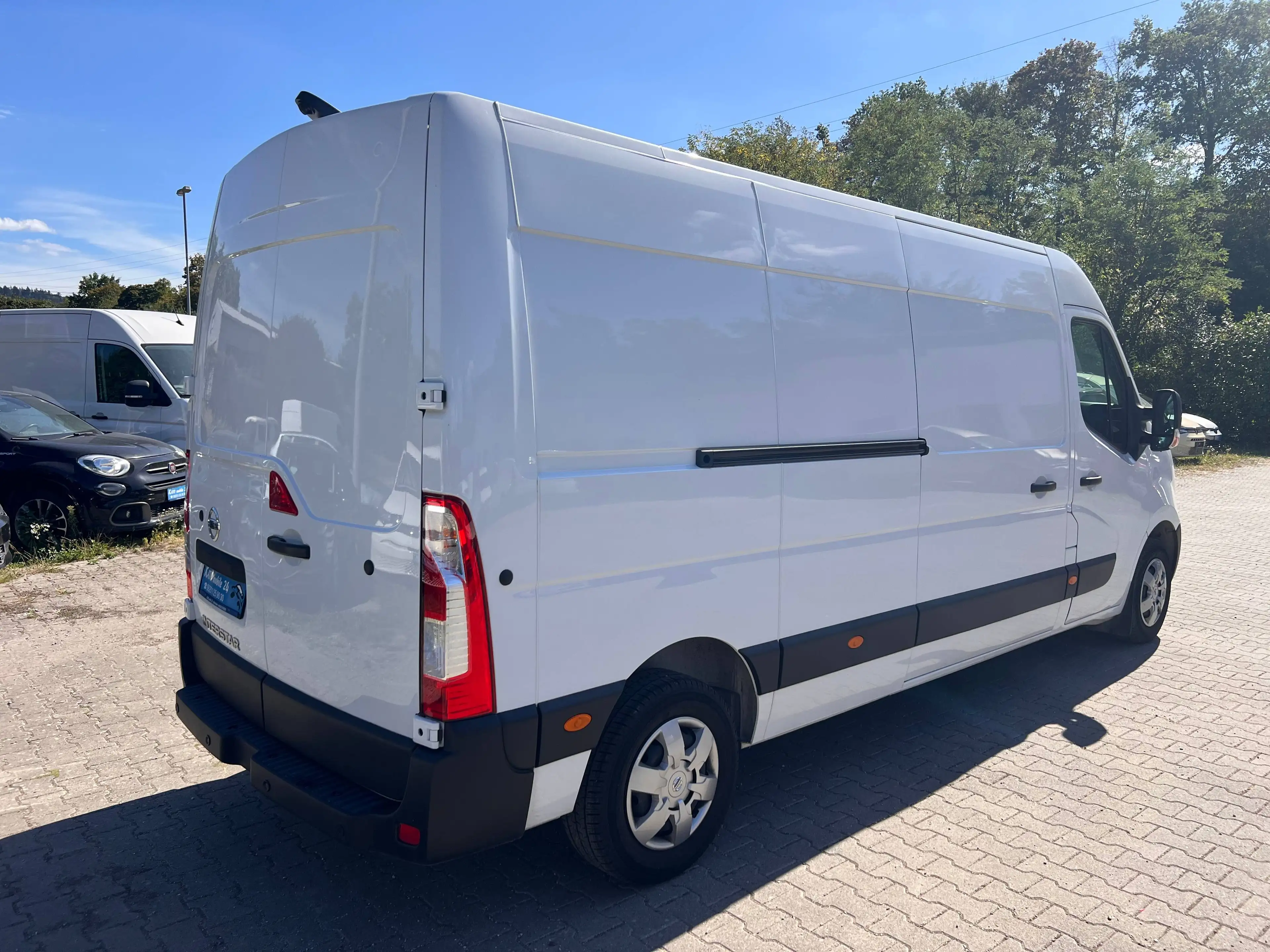 Nissan Interstar Kastenwagen L3H2 3,5t N-Connecta FWD Rückfahrkamera — photo 2