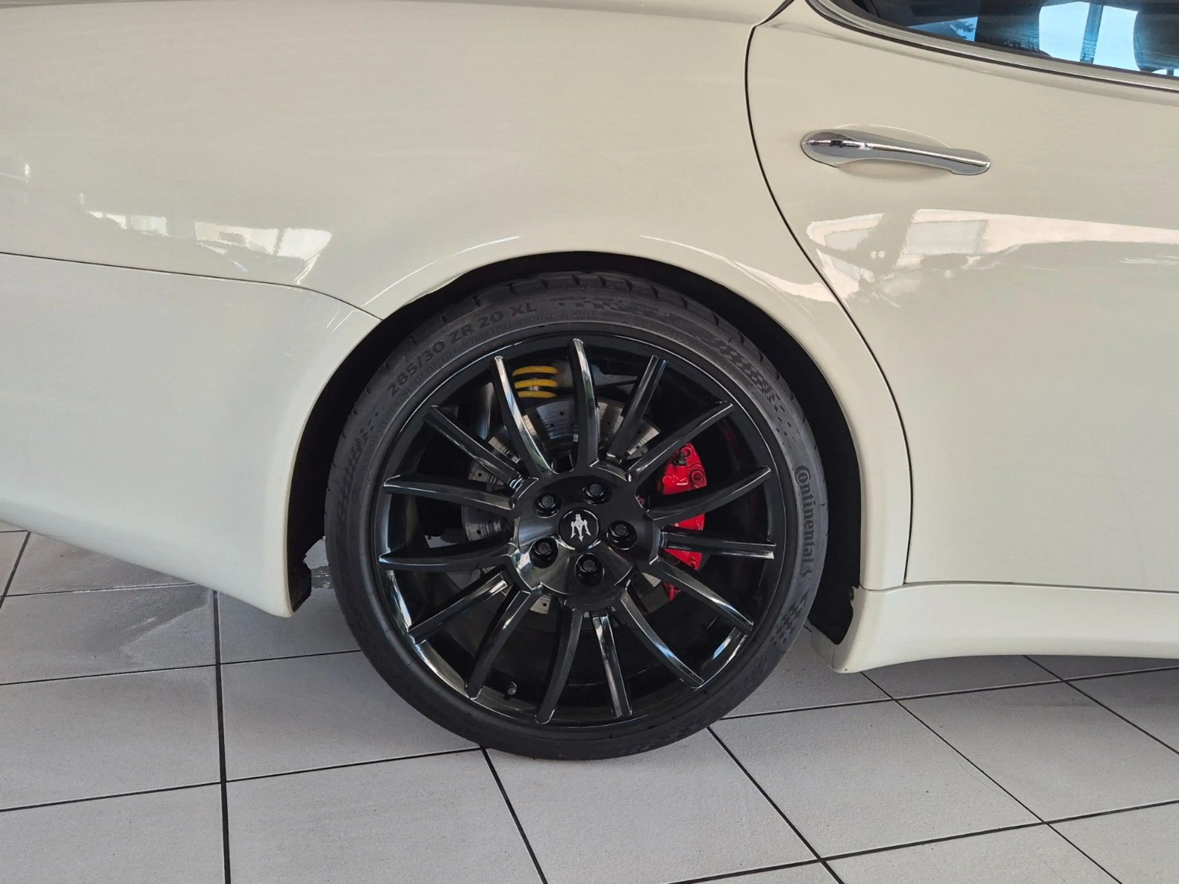 Maserati Quattroporte 4.7 V8 S Automatik — photo 6