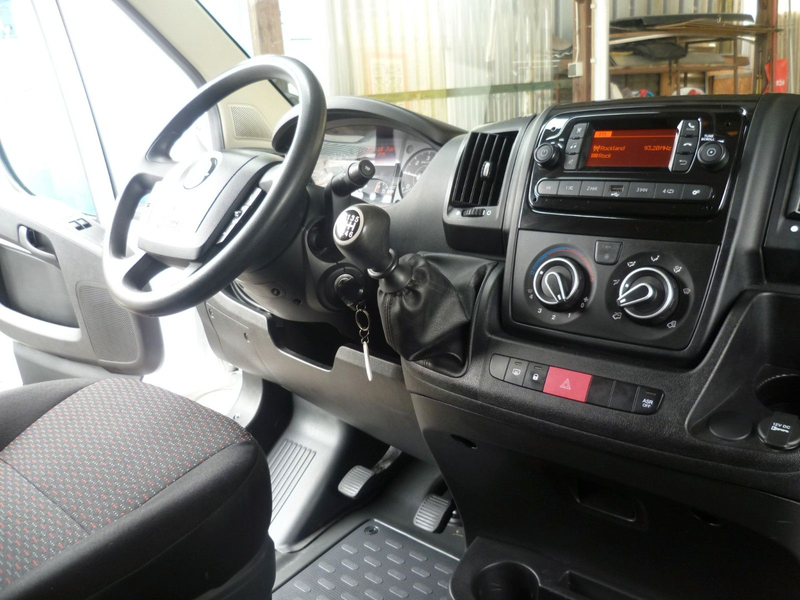 Opel Movano C L1H1 Klima Tempomat Einparkhilfe Regal — photo 9