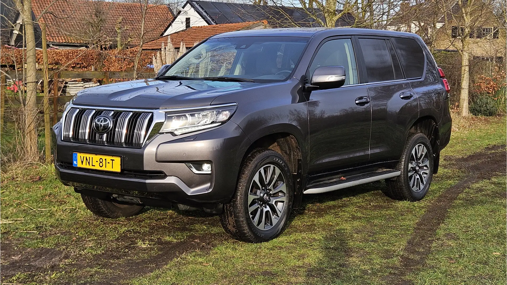 Toyota Land Cruiser 2.8 D-4D Professional Blind van Gris - 1