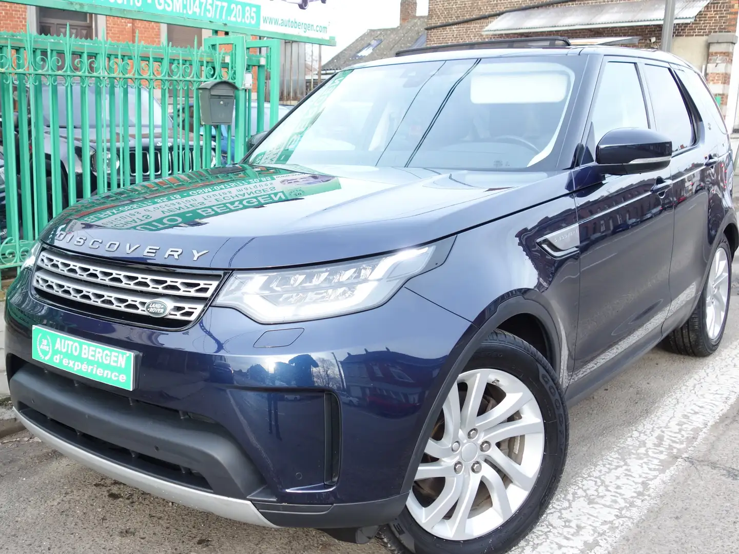 Land Rover Discovery 2.0 SD4 HSE Luxury Blauw - 1