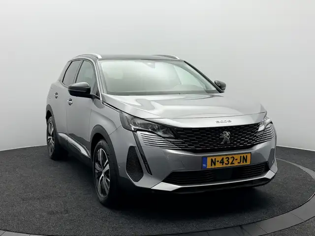 Peugeot 3008 view 4