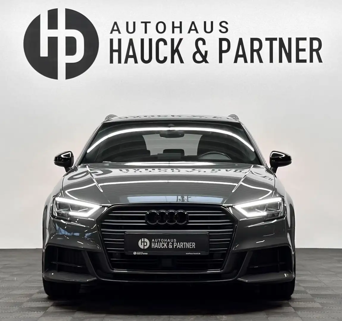 Audi A3 1.5 TFSI 2x S-Line*Virtual*Matrix*ACC*CarPlay Gris - 2