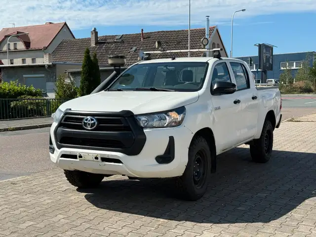 Toyota Hilux Double Cab Duty 4x4 1.Hand Leder Klima DAB
