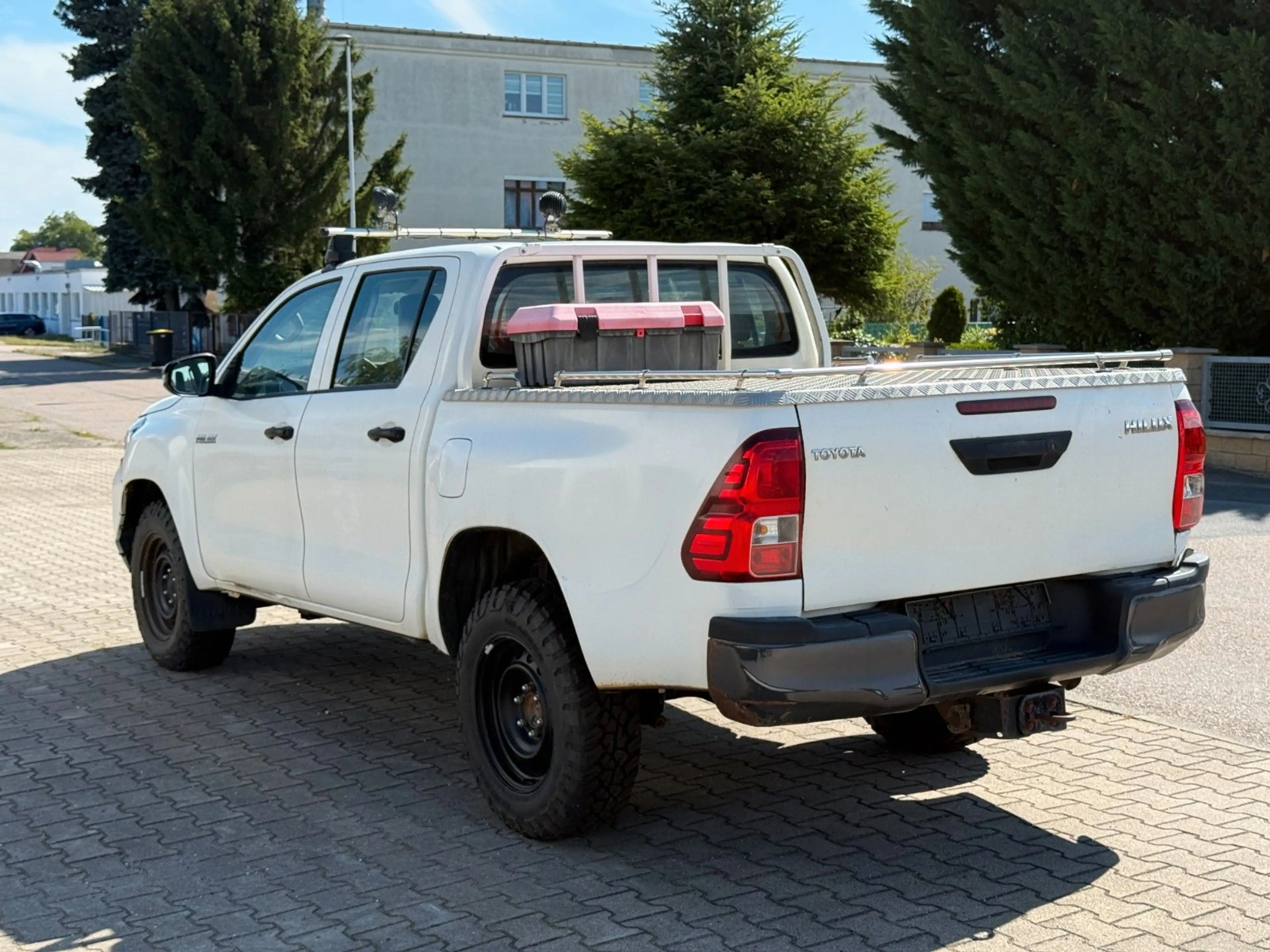Toyota Hilux Double Cab Duty 4x4 1.Hand Leder Klima DAB — photo 3