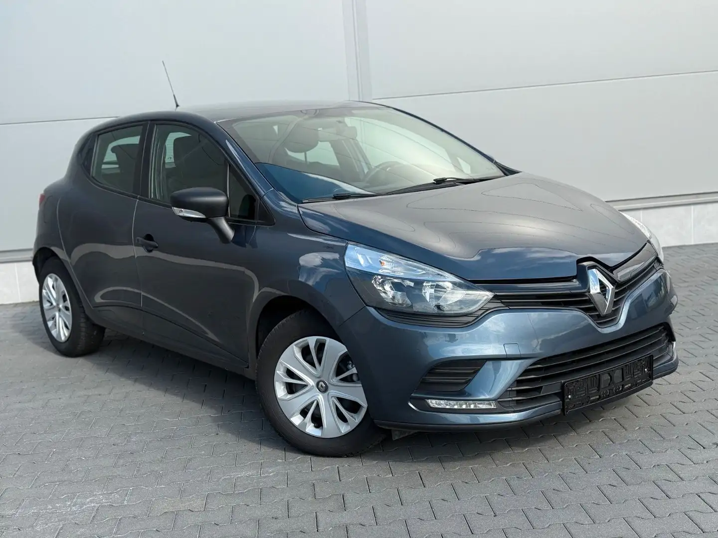 Renault Clio IV Grau - 2