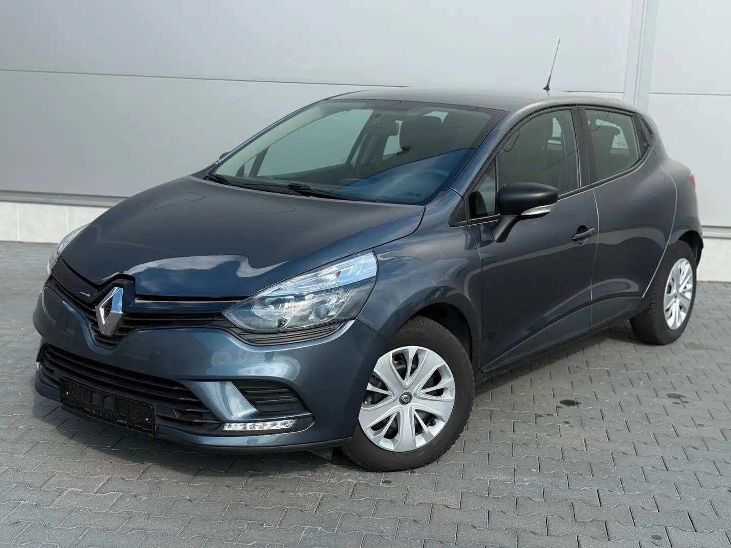 Renault Clio IV Grau - 1