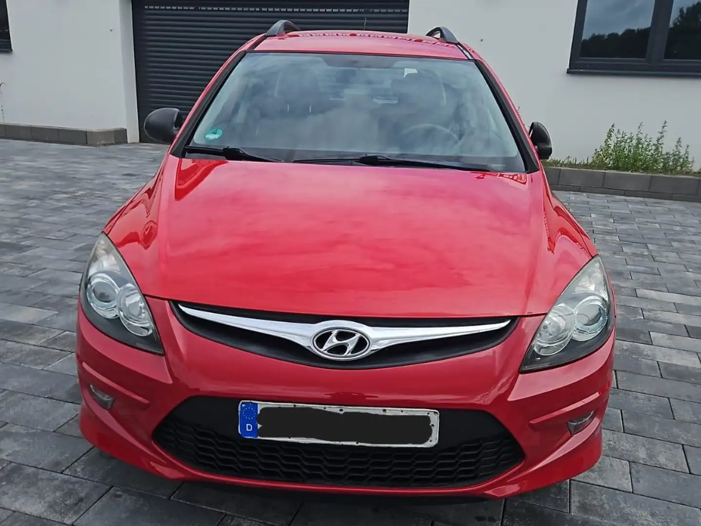 Hyundai i30 i30cw 1.6 CRDi Classic Red - 1