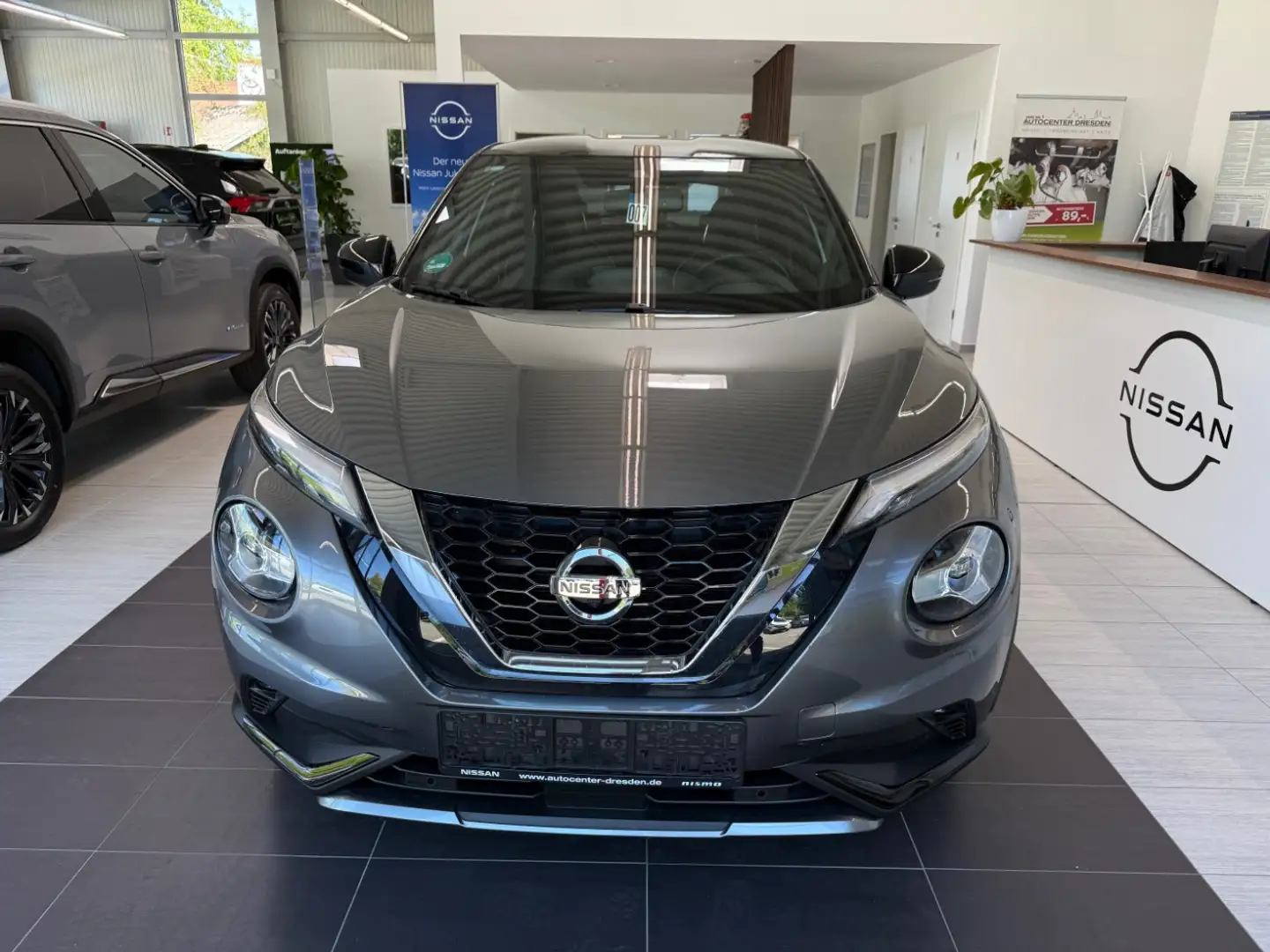 Nissan Juke 1.0DIG-T N-Design 6MT Navi ACC LED BOSE LM Noir - 2