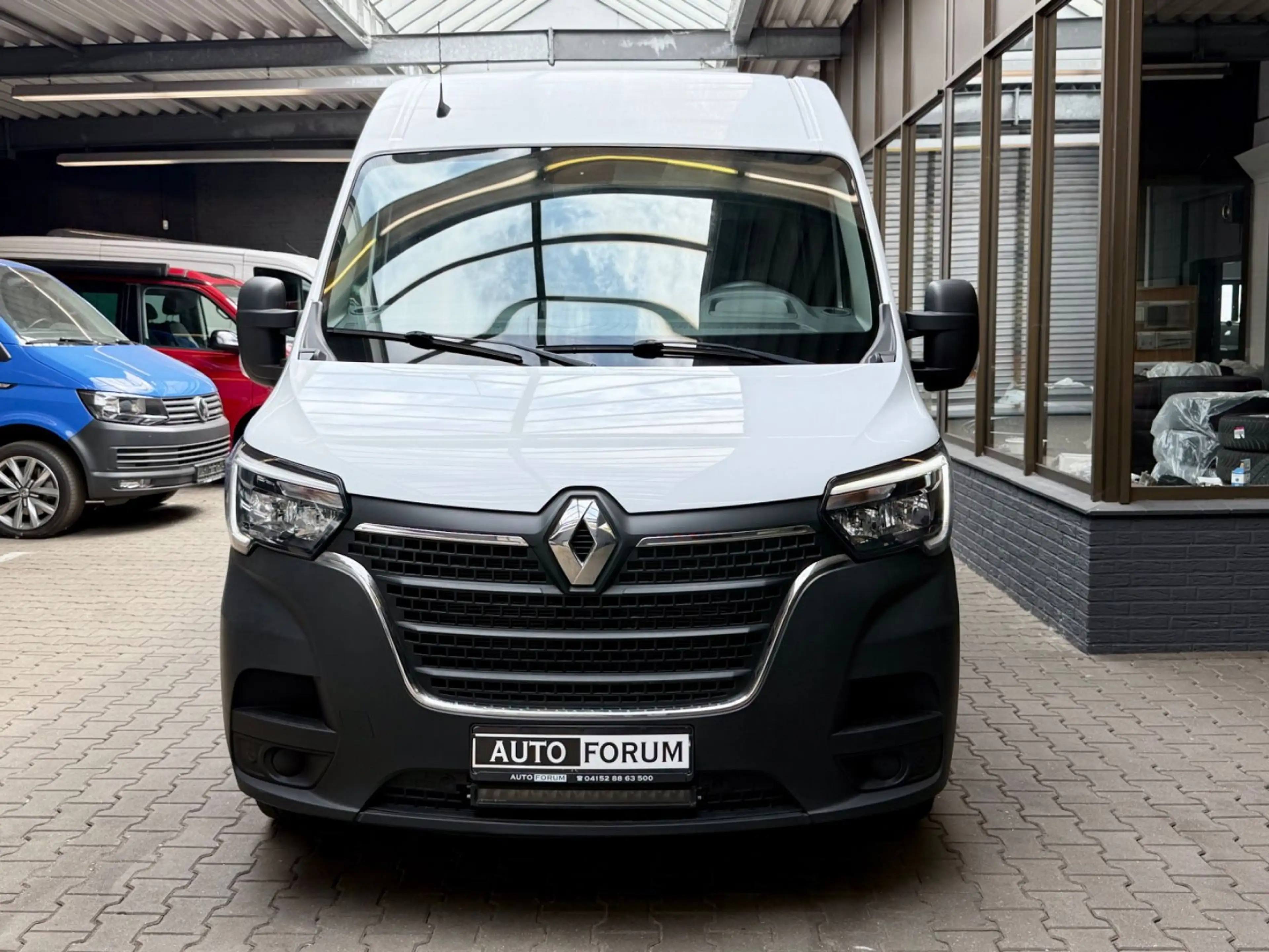 Renault Master 2.3 D L2H2 AUTOMATIK AHK NAVI CAM LED PDC — photo 3