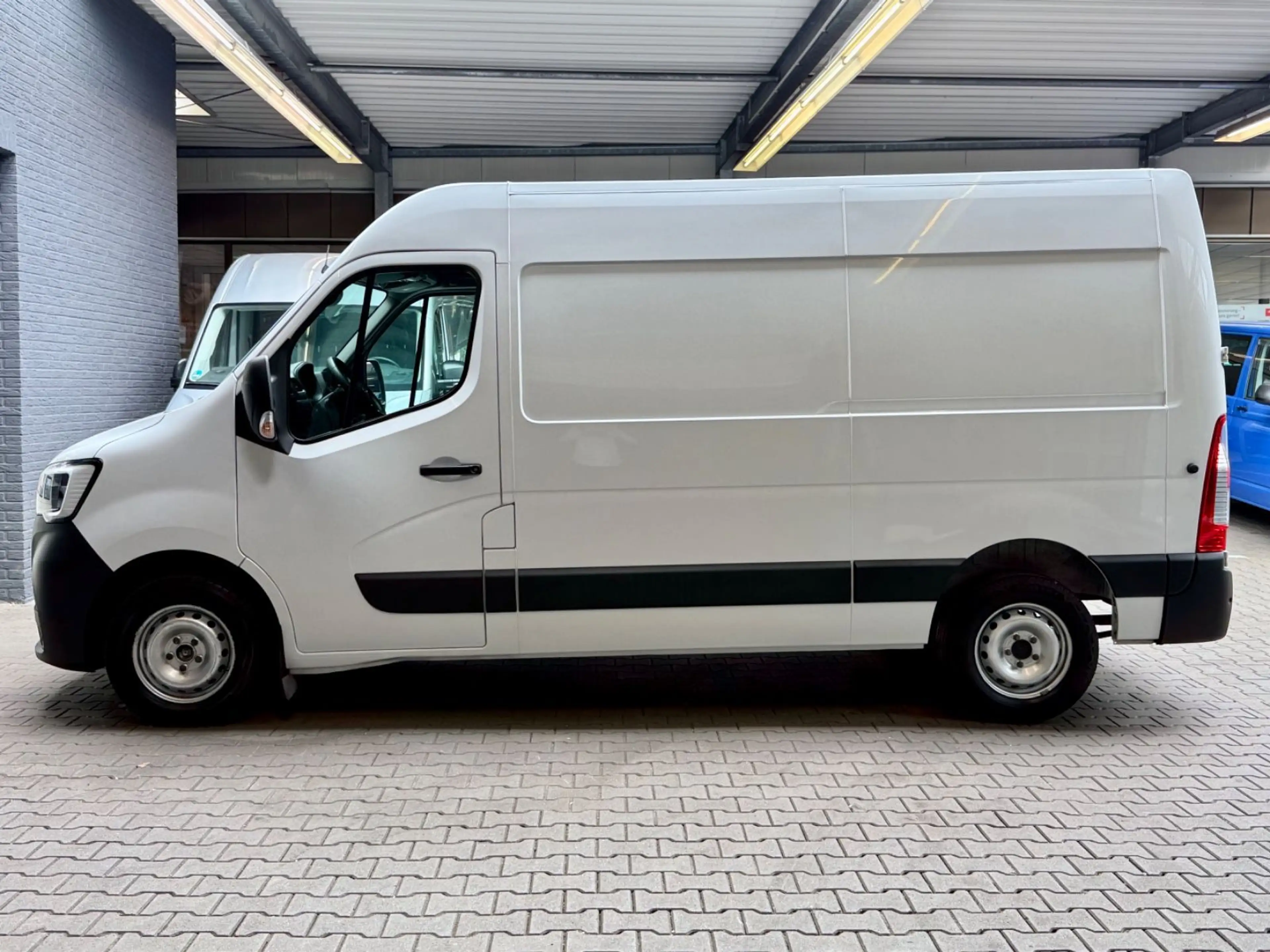 Renault Master 2.3 D L2H2 AUTOMATIK AHK NAVI CAM LED PDC — photo 7