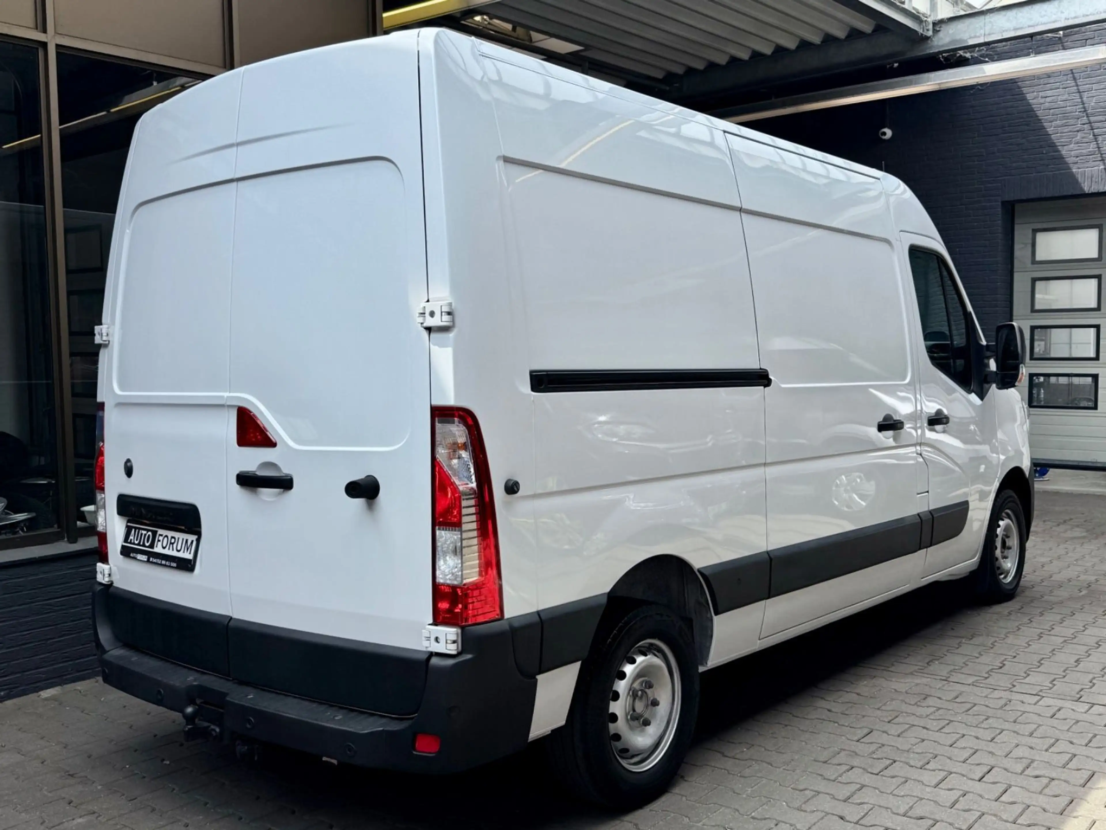 Renault Master 2.3 D L2H2 AUTOMATIK AHK NAVI CAM LED PDC — photo 13