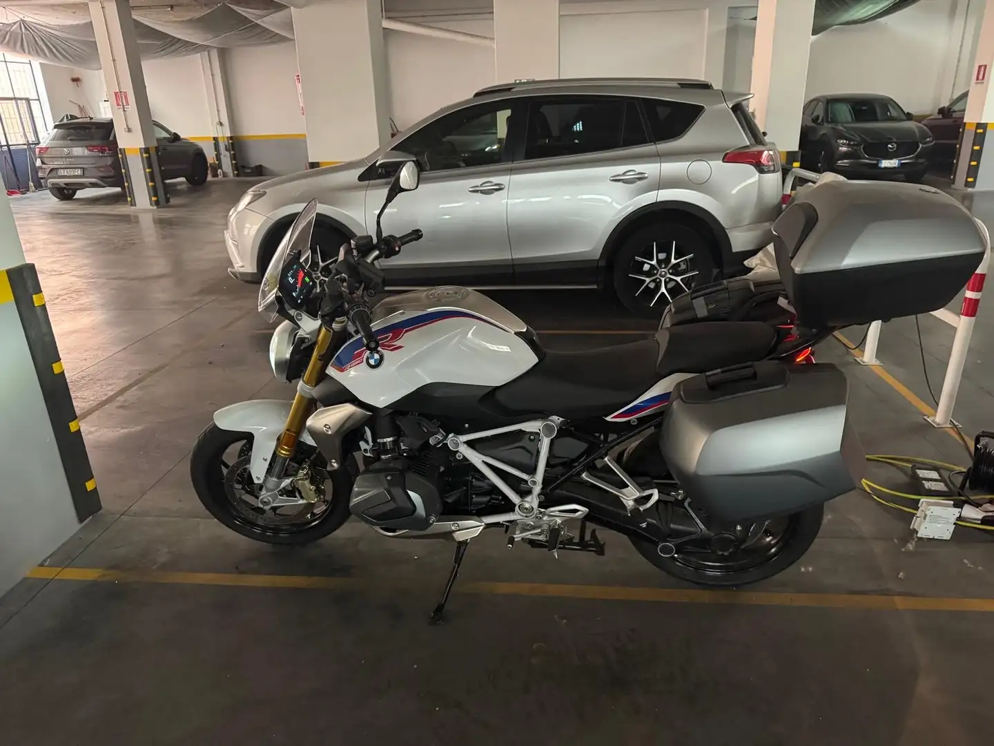 BMW R 1250 R full optional 1945km Weiß - 2