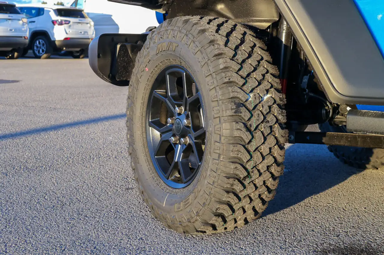 Jeep Wrangler снимка Jeep Wrangler