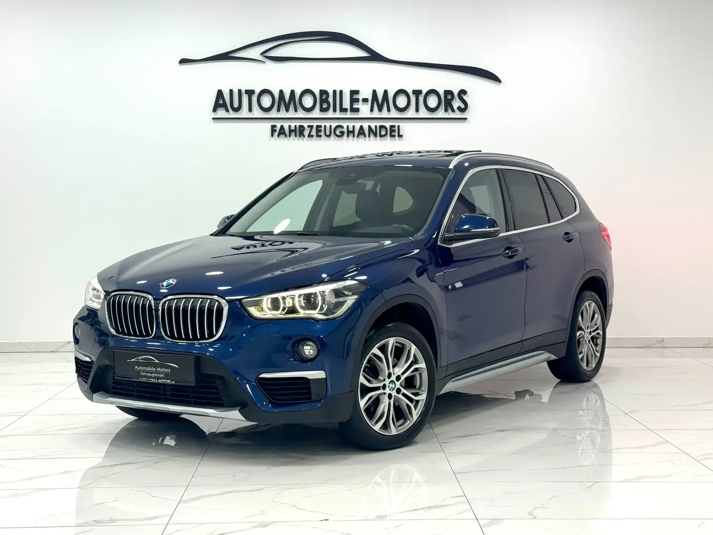 BMW X1 xDrive 18 d xLine/LED/Panorama/AHK/18Zoll Blau - 2