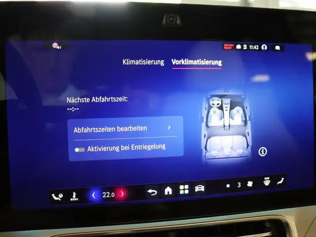 Mercedes-Benz GLB view 28