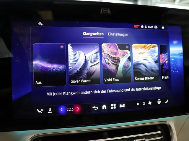 Mercedes-Benz GLB view 26