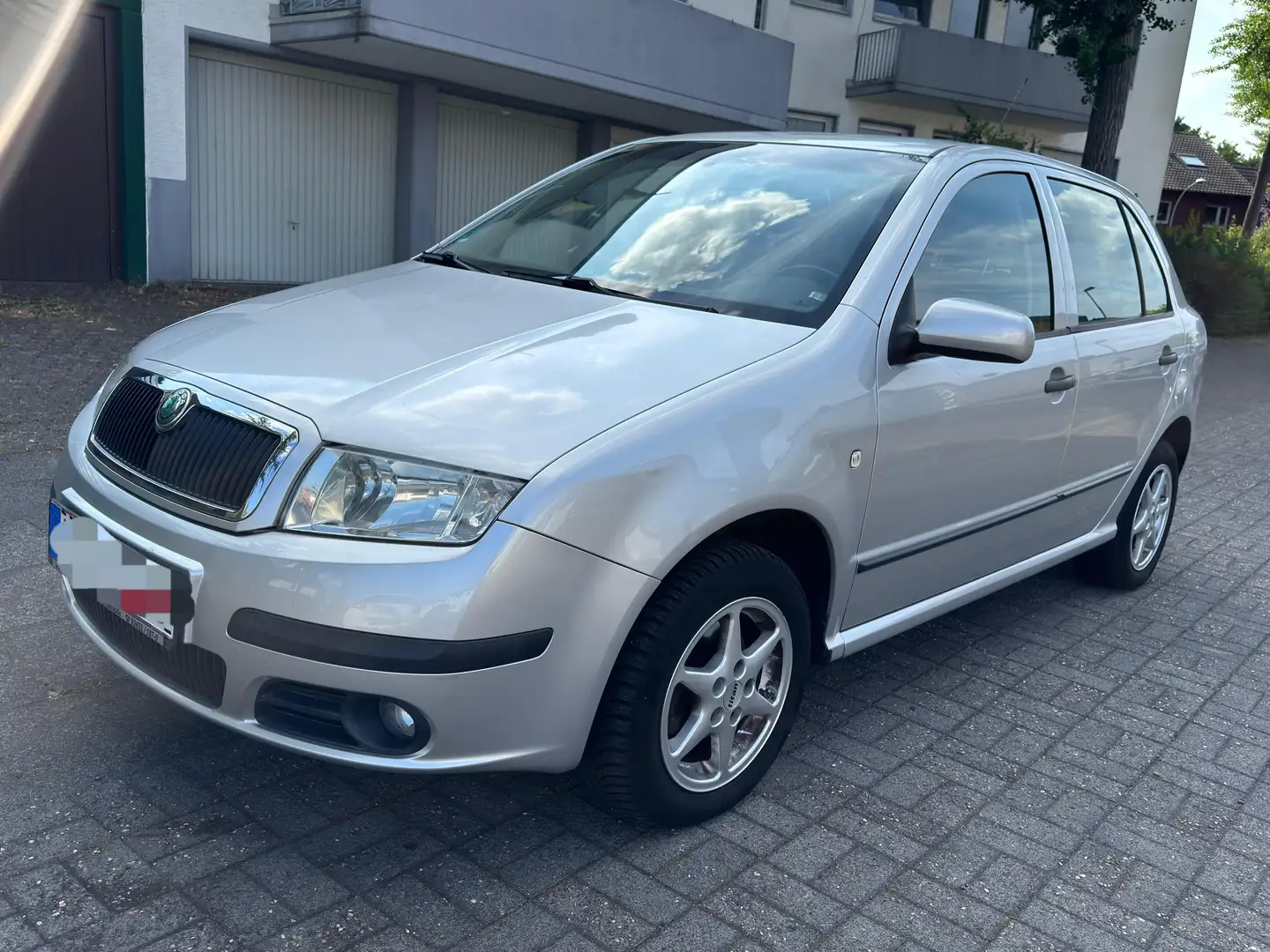 Skoda Fabia 1.4 16V Elegance, Tüv & Service Neu, 1Hand Gris - 1