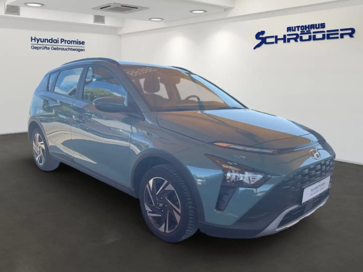 Hyundai BAYON 1.0T 2WD Trend Navipaket Kamera Allwetter Grün - 2