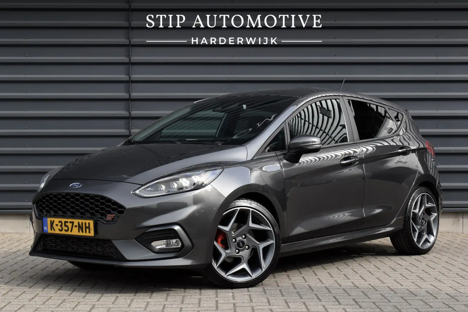 Ford Fiesta 1.5 ST-3 200pk | Recaro Seats | Camera | B&O Audio Gris - 1