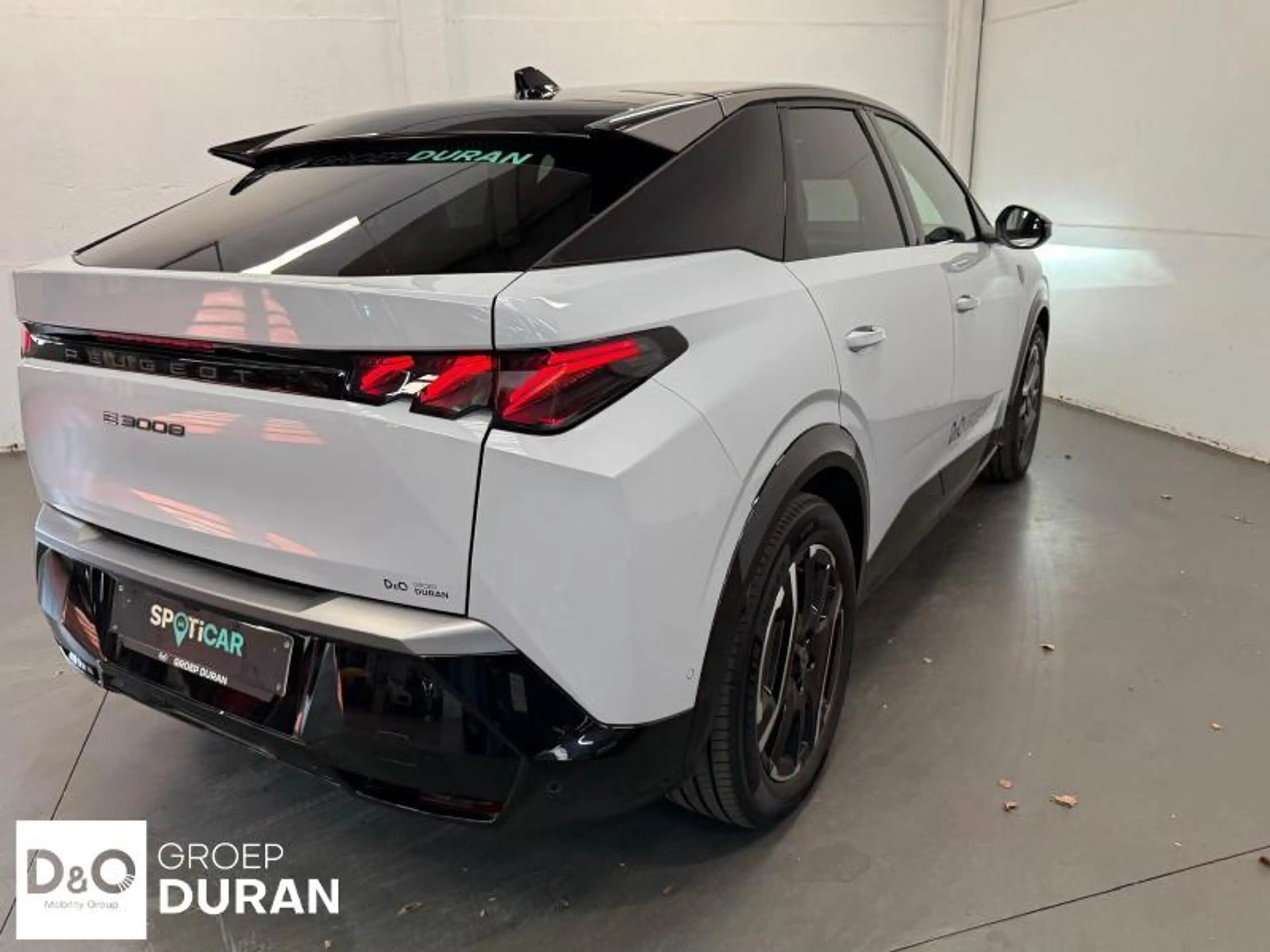 Peugeot 3008 E-3008 GT 213 pk Auto — photo 6