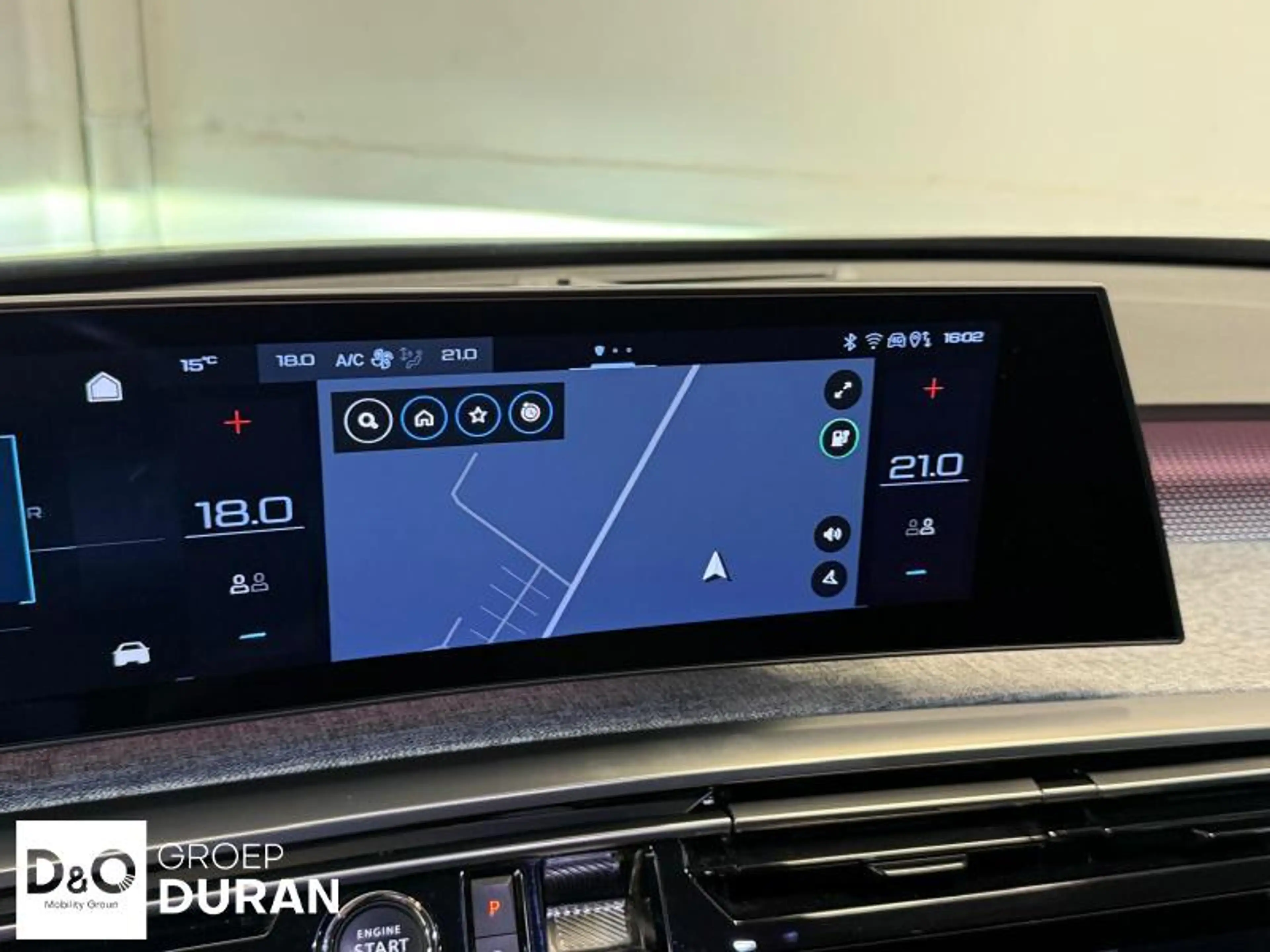 Peugeot 3008 E-3008 GT 213 pk Auto — photo 12