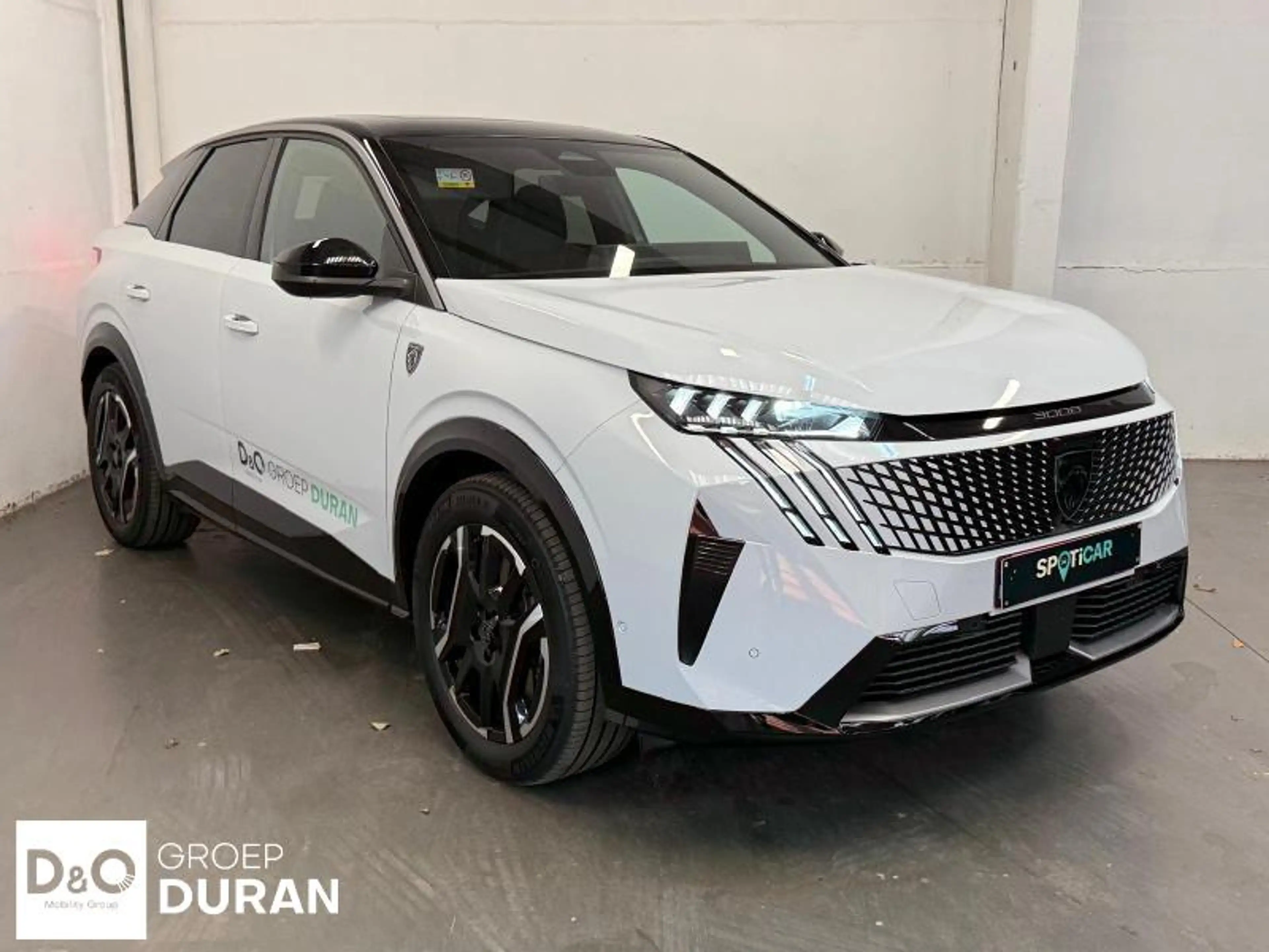 Peugeot 3008 E-3008 GT 213 pk Auto — photo 3