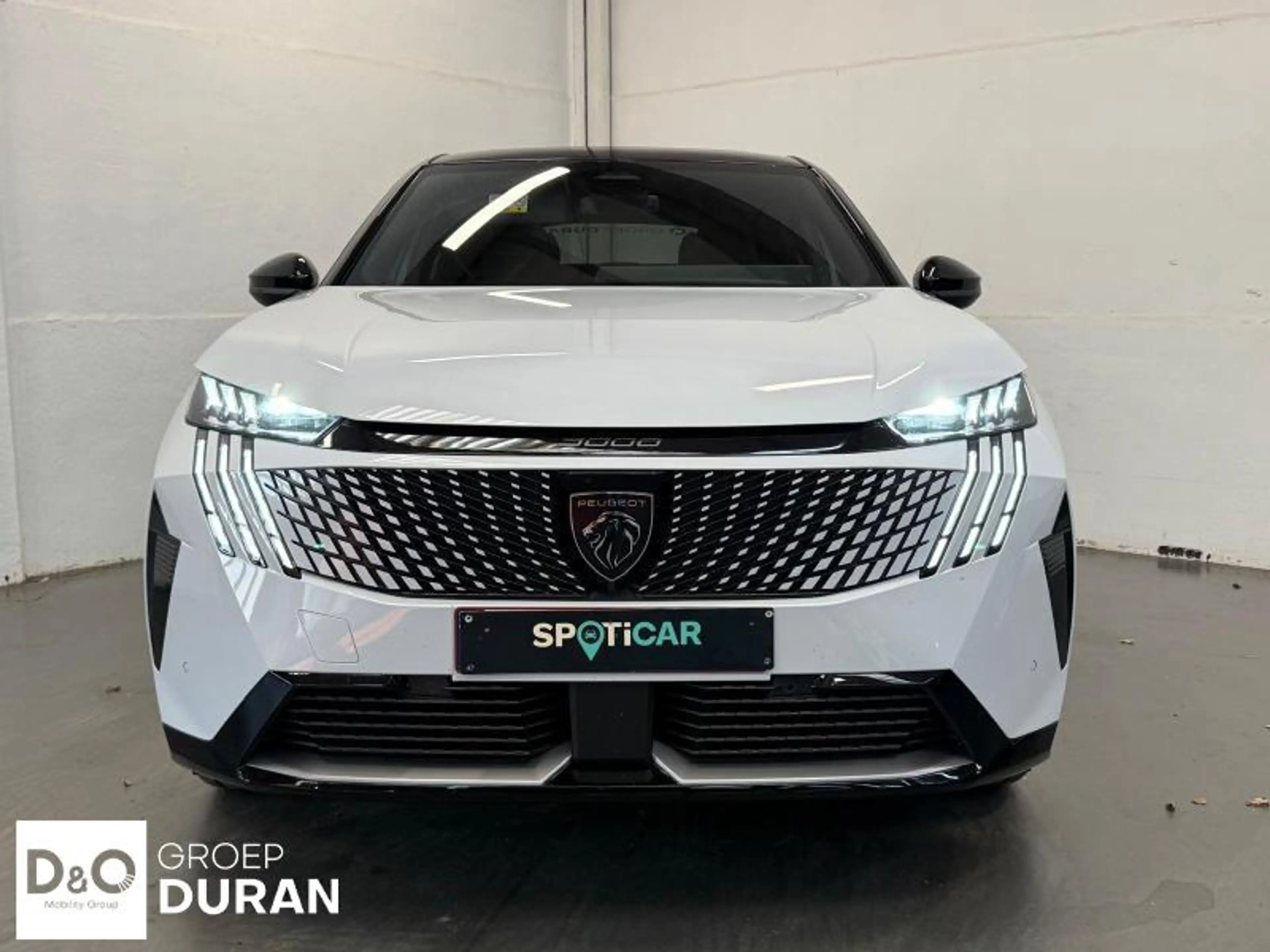Peugeot 3008 E-3008 GT 213 pk Auto — photo 2