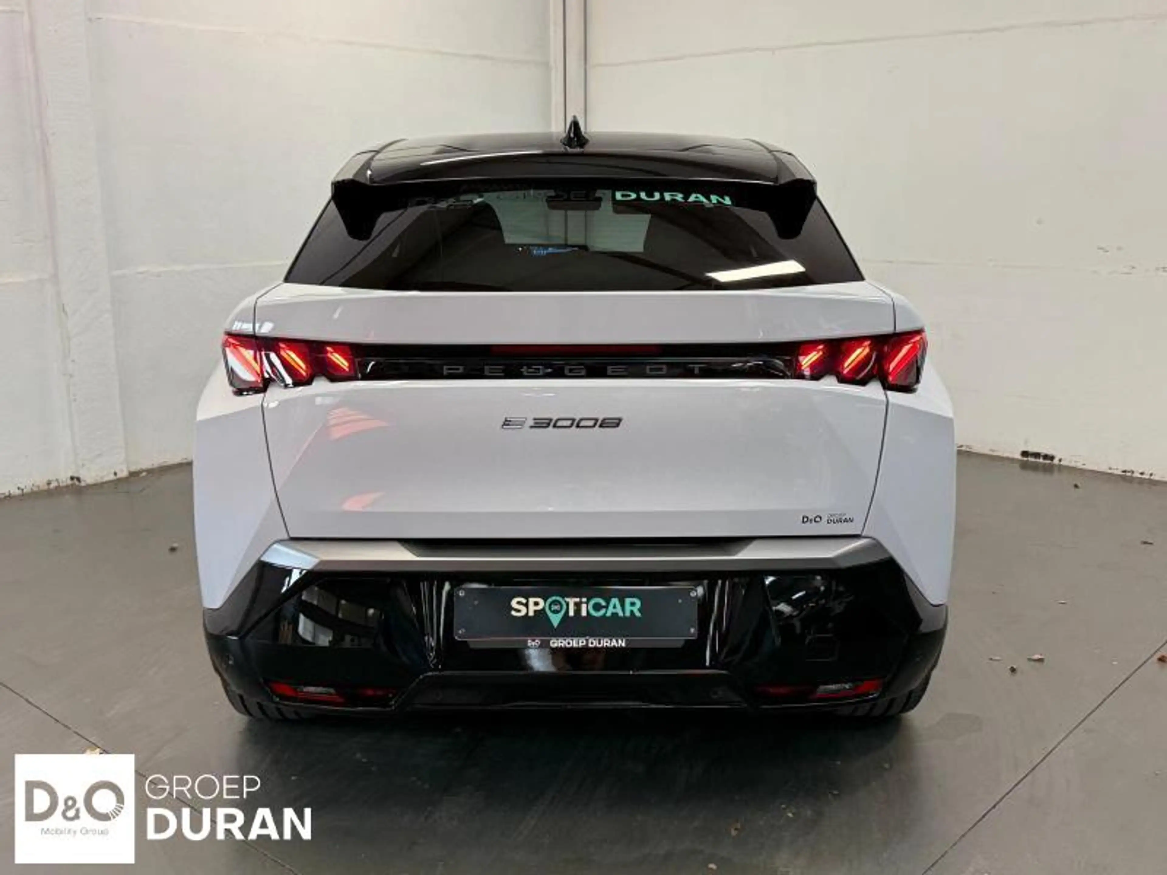 Peugeot 3008 E-3008 GT 213 pk Auto — photo 5