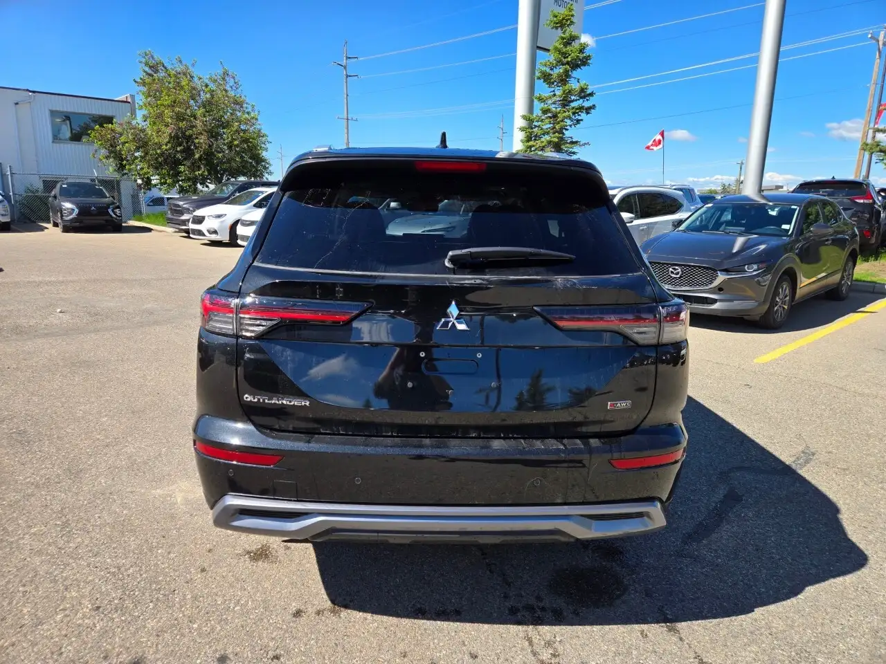 Mitsubishi Outlander снимка Mitsubishi Outlander
