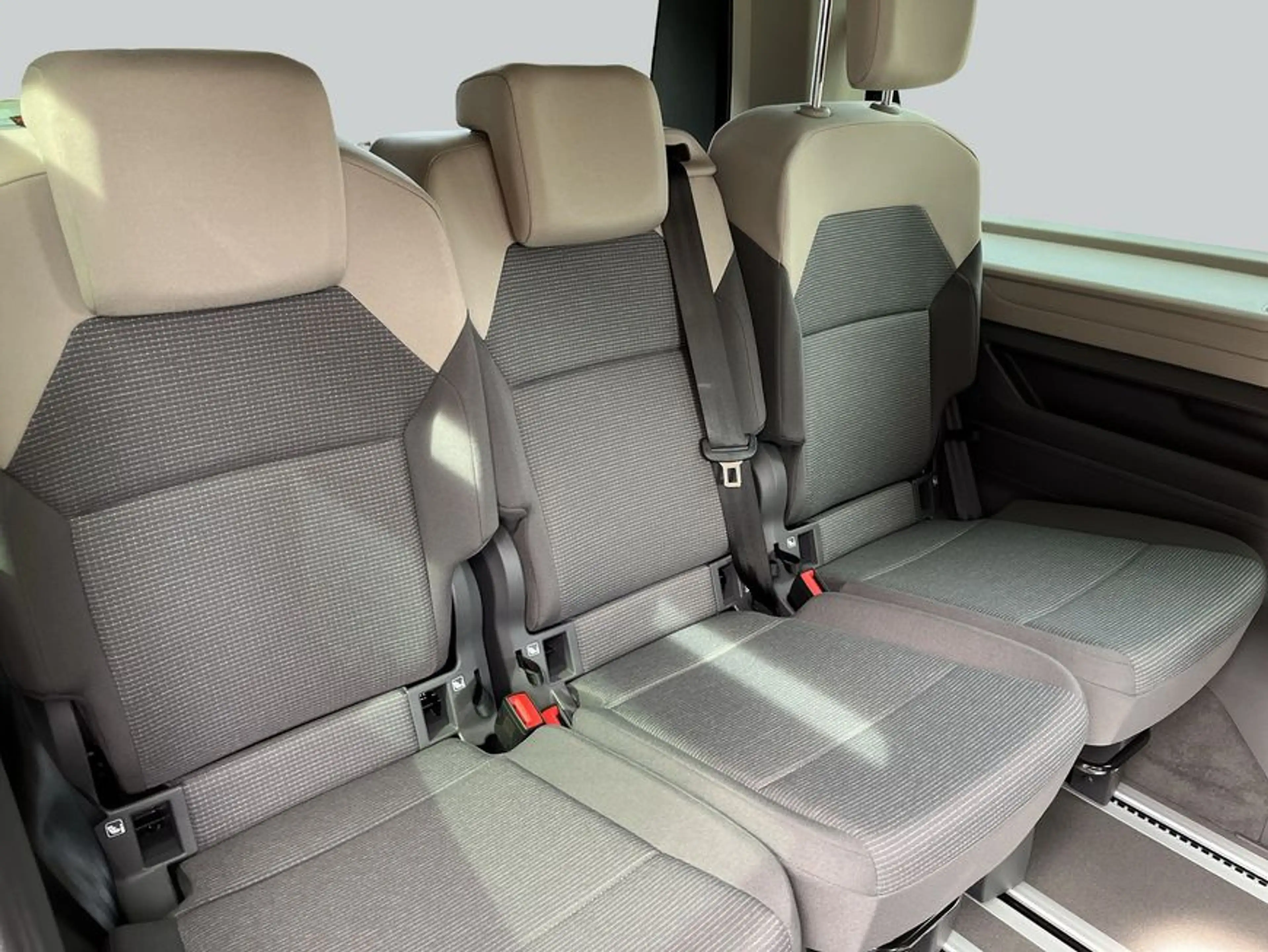 Volkswagen LT Multivan 2,0 l TDI DSG LÜ, ACC, 6-Sitzer, AHK — photo 13