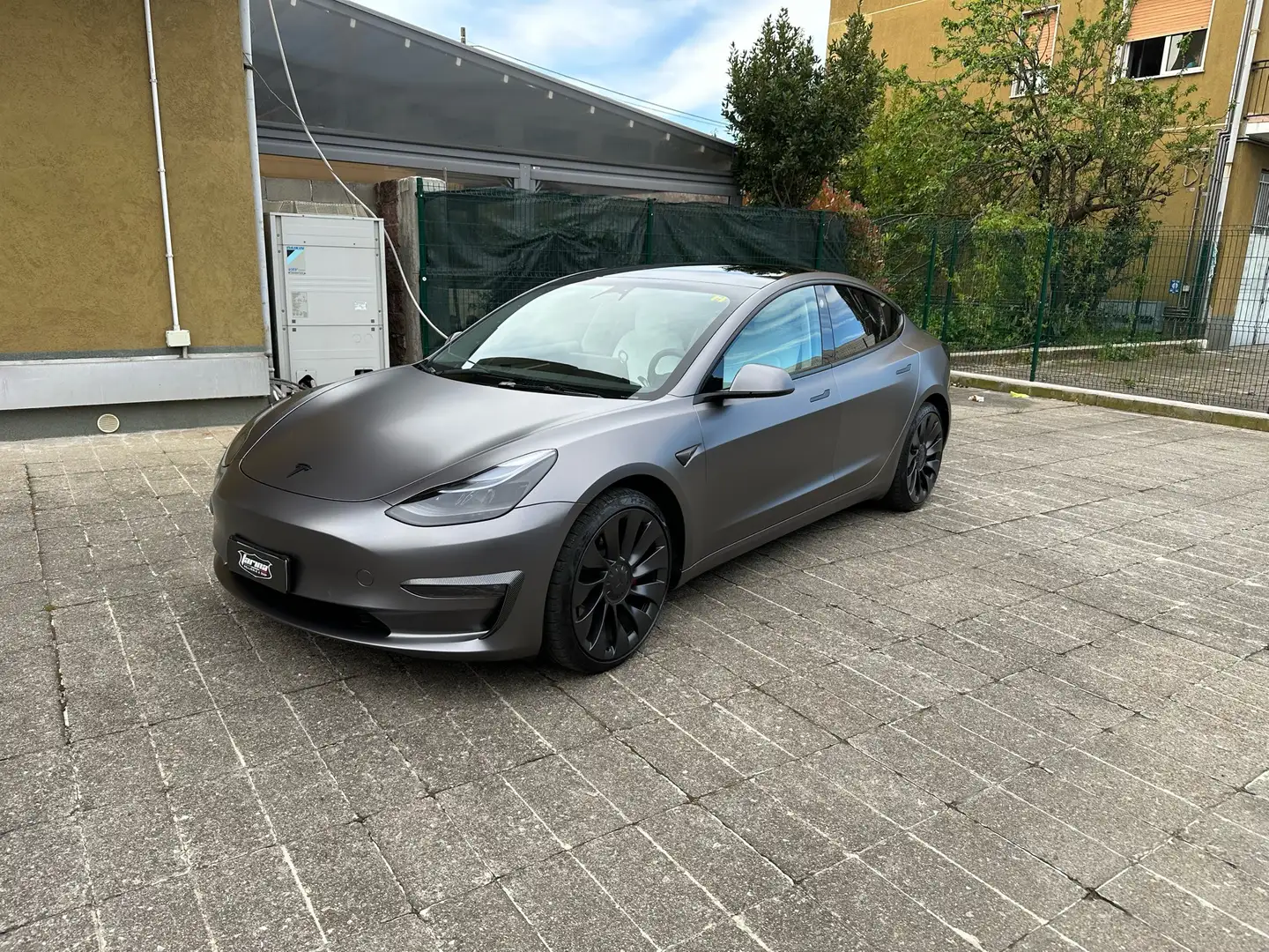 Tesla Model 3 Performance + FSD 7500€ Grigio - 1