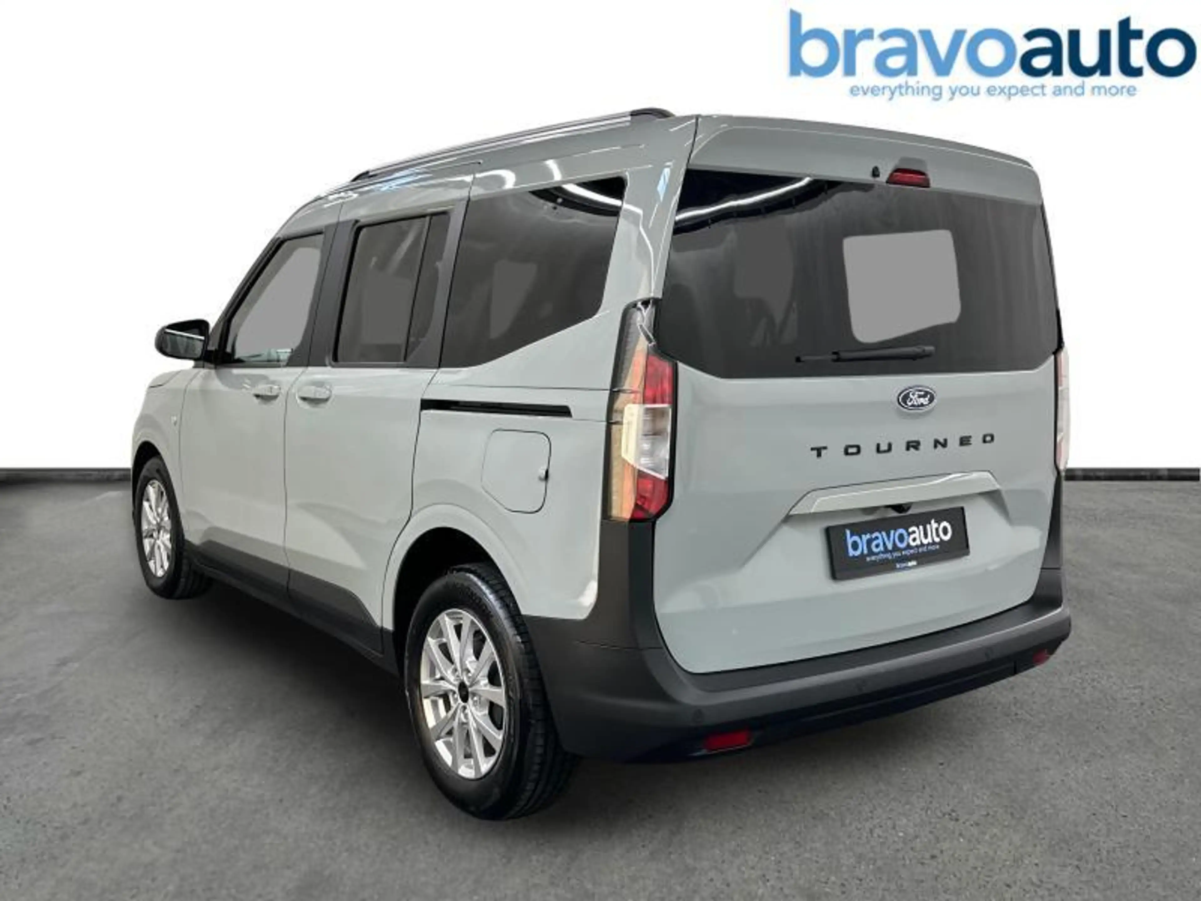 Ford Tourneo Courier Titanium 5pl | carplay | camera — photo 2