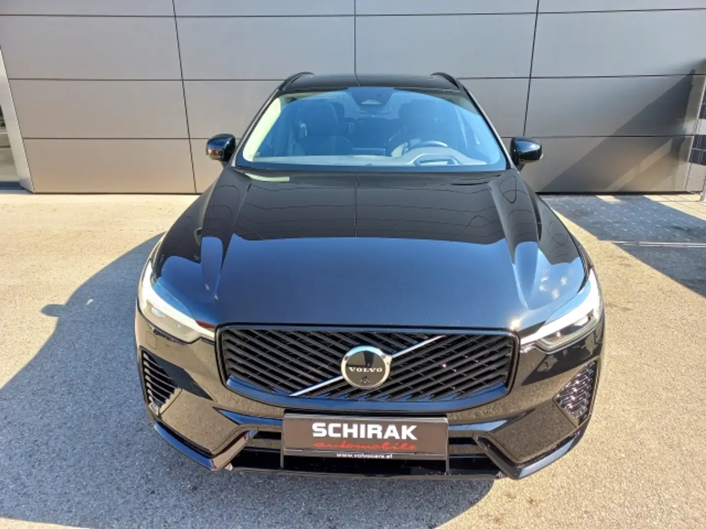 Volvo XC60 T6 AWD Ultra Dark Schwarz - 2