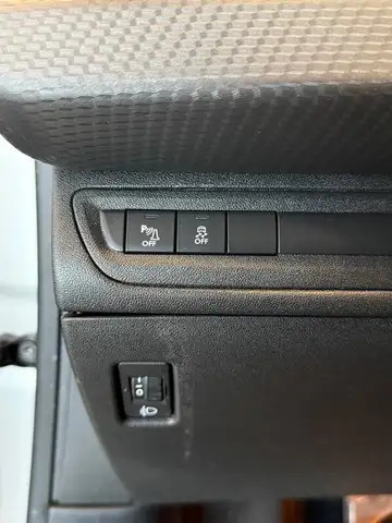 Peugeot 208 view 25
