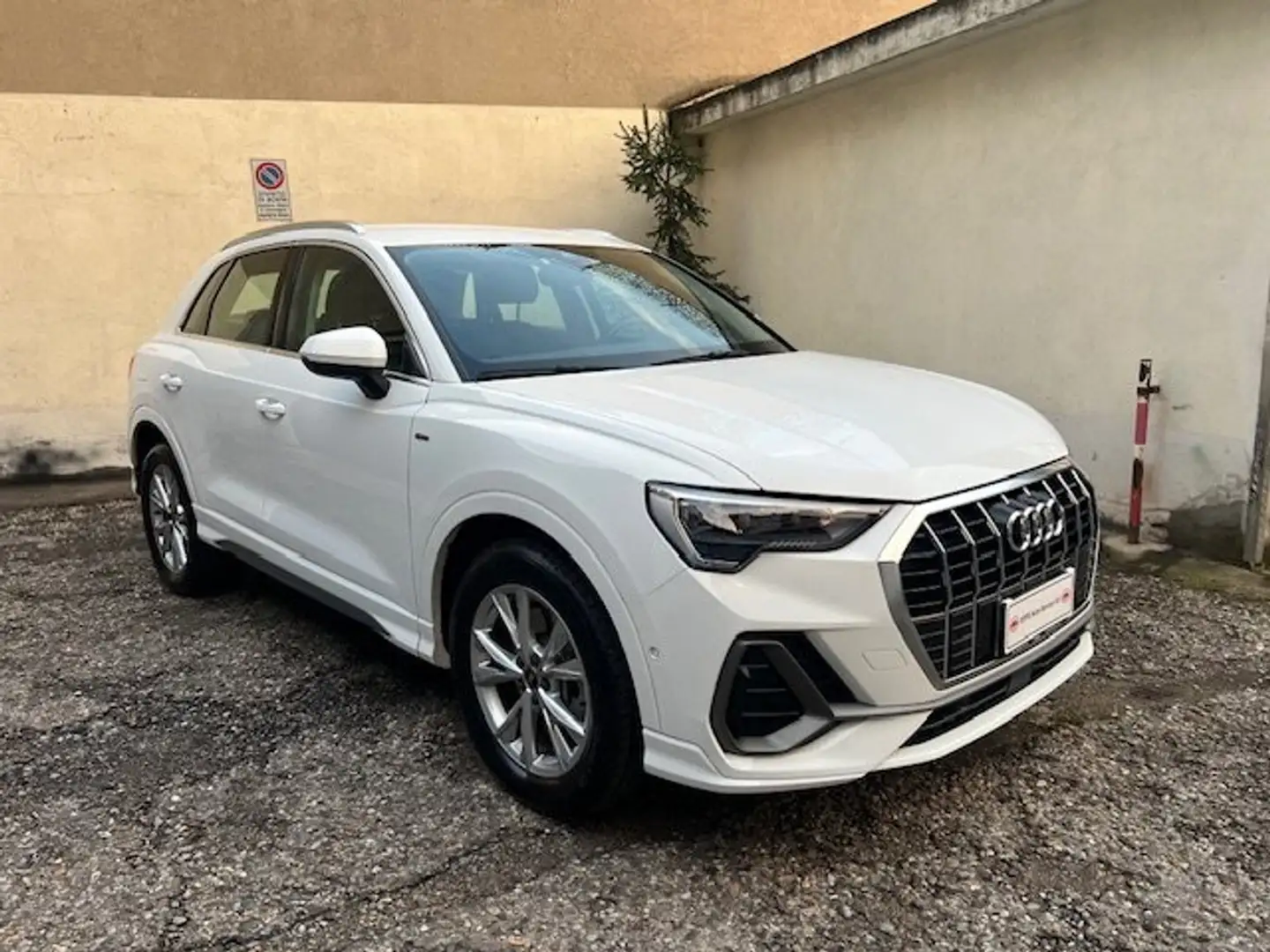 Audi Q3 Q3 Sportback 45 1.4 tfsi e S line edition s-tronic Bianco - 2