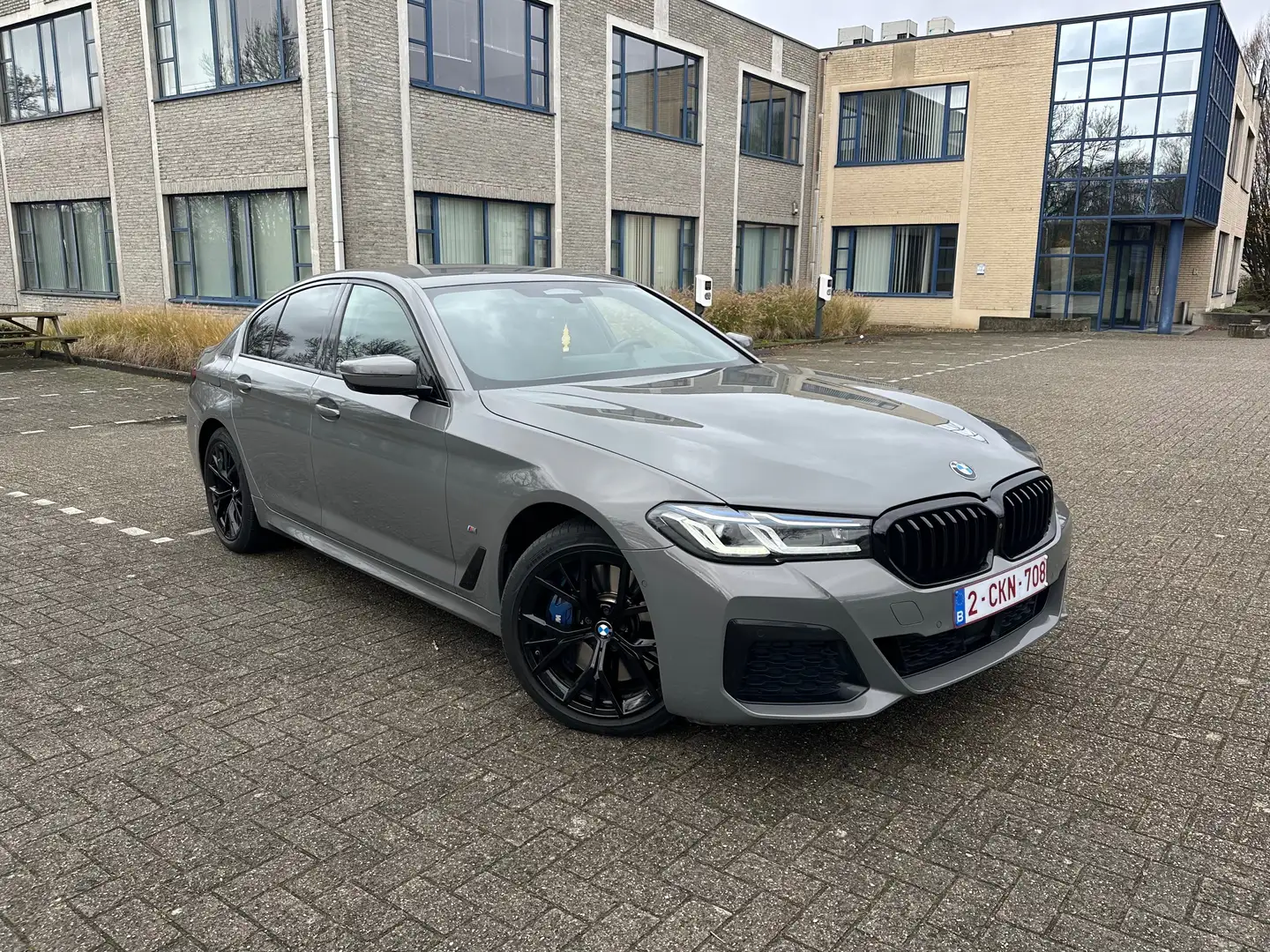 BMW 545 545eXAS PHEV Gris - 1