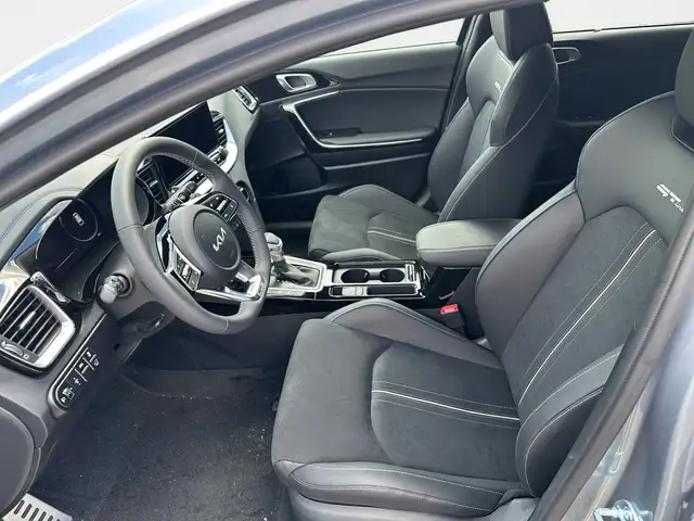 Kia Ceed view 8
