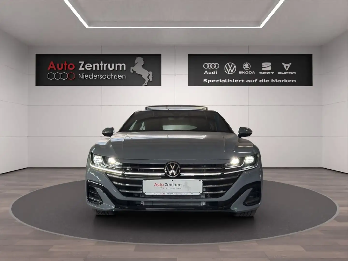 Volkswagen Arteon 2.0 TSI 4M R-Line 20ZOLL Tageszulass. mit 0-KM 36% Grigio - 2