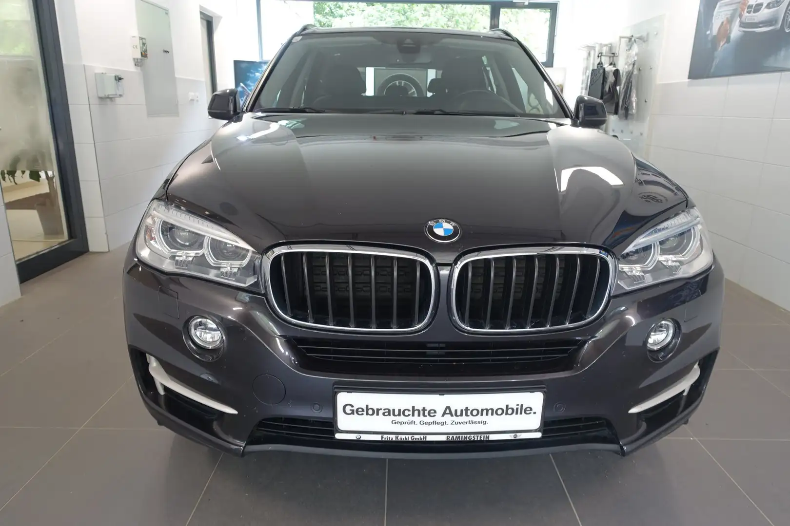 BMW X5 xDrive35i Grau - 2