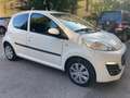 Peugeot 107 107 2012 5p 1.0 12v Active 2tronic Biały - thumbnail 1
